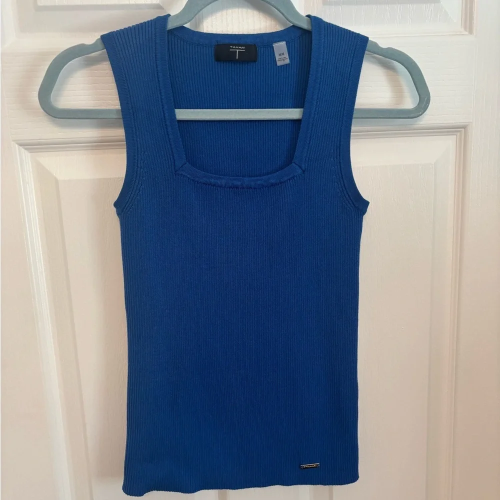 Tahari Royal Blue Ribbed Tank Top. Medium - Picture 1 of 11